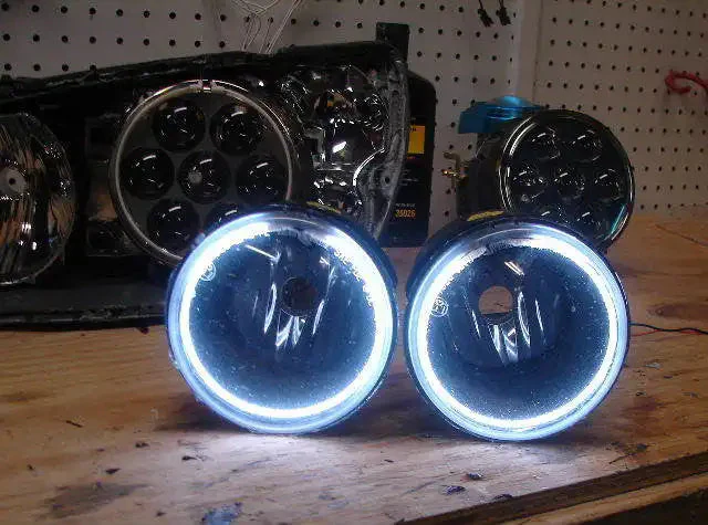 ORACLE Lighting 2005-2010 Chrysler 300C LED Fog Light Halo Kit - Image 4