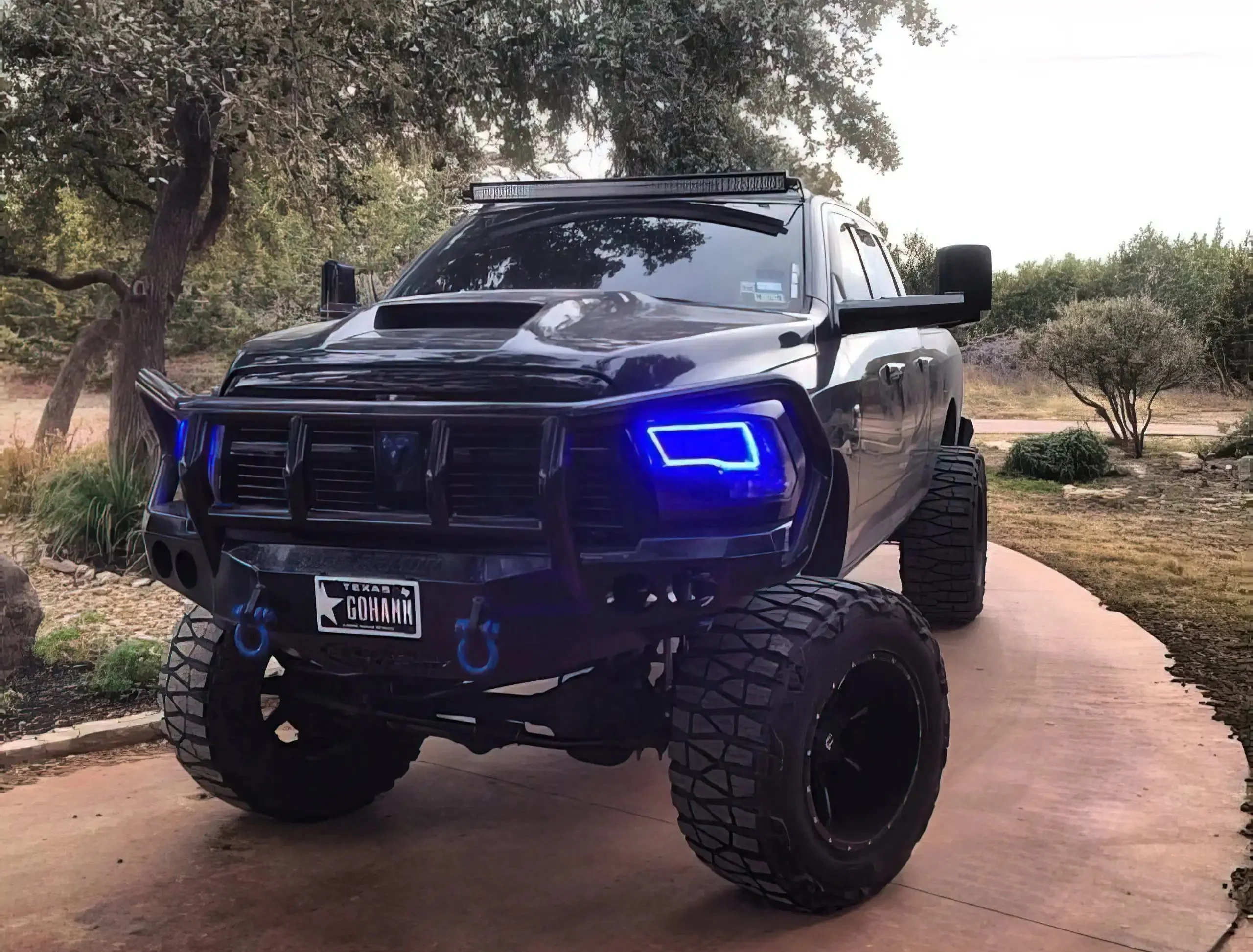 ORACLE Lighting 2009-2018 RAM 1500 Sport Pre-Assembled Headlights - Black Housing - Image 9