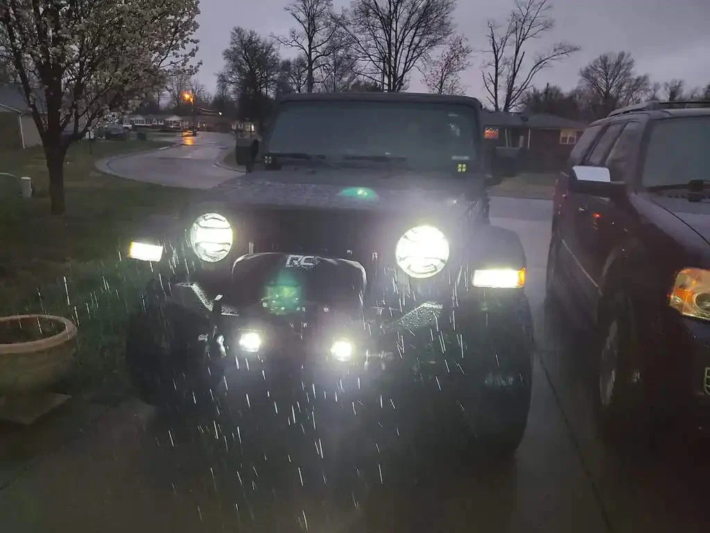 ORACLE Lighting Jeep Wrangler Sport JL Front Turn Signal/ DRL Switchback 7443CK Bulb (Pair) - Image 7