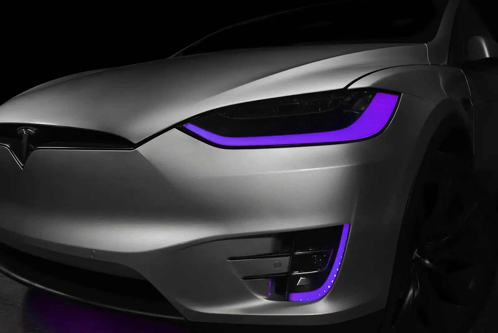 ORACLE Lighting 2016-2024 Tesla Model X Dynamic ColorSHIFT Headlight & Fog Light DRL Upgrade Kit - COMBO - Image 31
